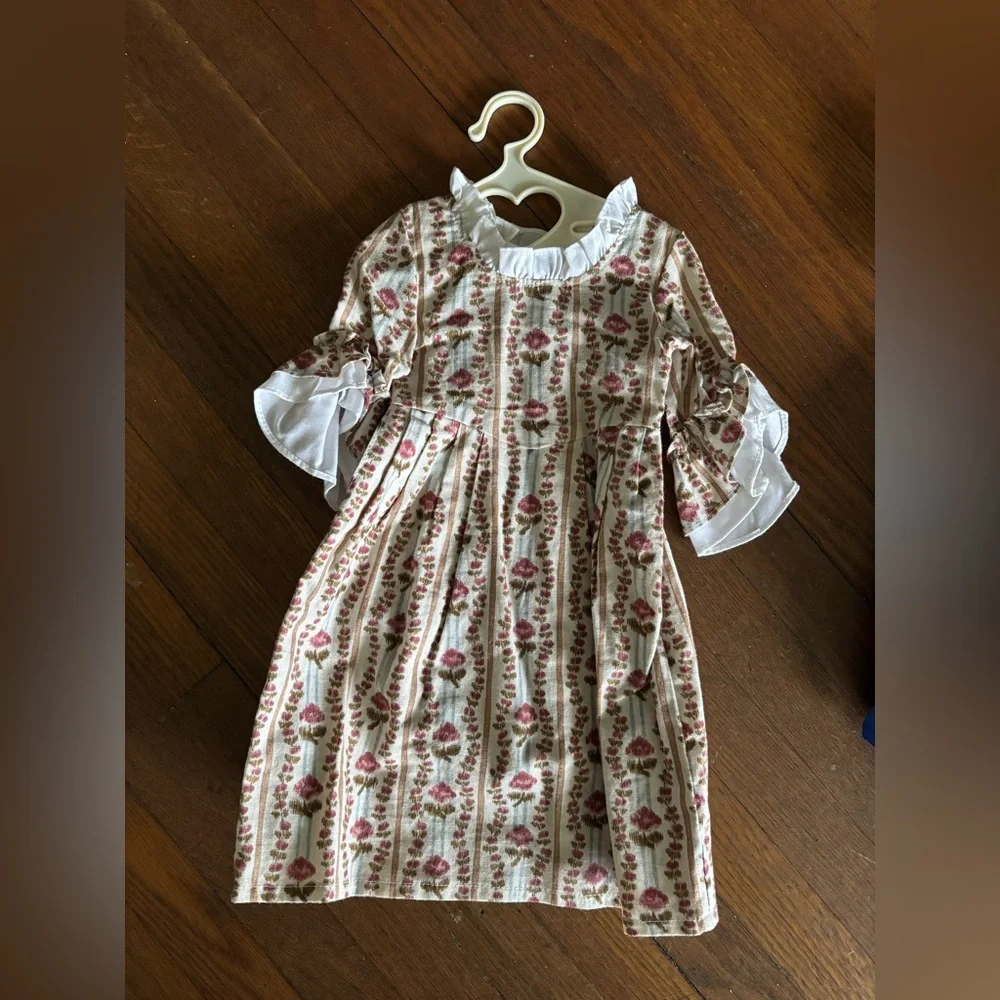 Felicity- American Girl Doll Pleasant Company with Clothing Collection - Picture 6 of 16